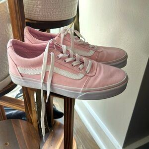 Vans Women’s Size 8 in Pink/white